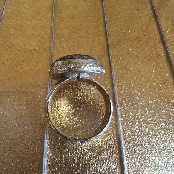 Vtg Italian antique women’s button ring signet ring Venice, Italy - Picture 7 of 15